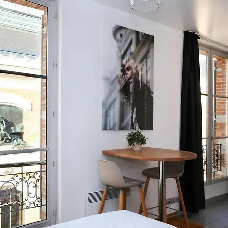 Buffon 404- studio lumineux - 2P- Paris Extérieur photo